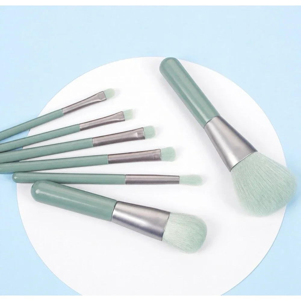 Professional 7-Piece Makeup Brush Set With Travel Case Pastel Green NEW
